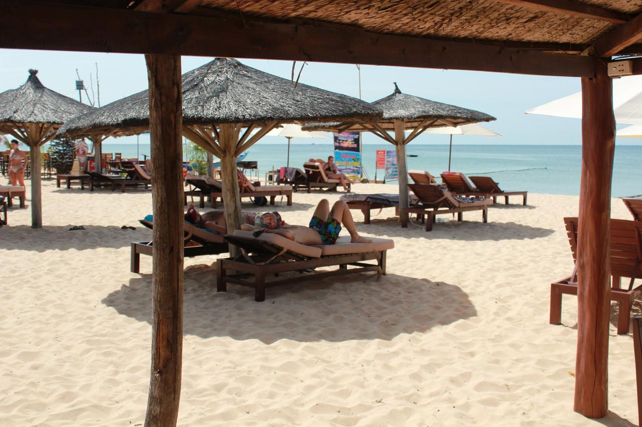Coastal Village Beach Resort Phu Quoc Exteriör bild